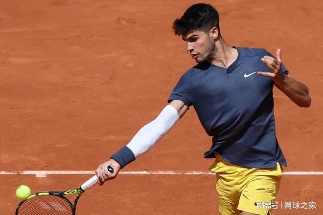 俱乐部的叙 俱乐部的叙